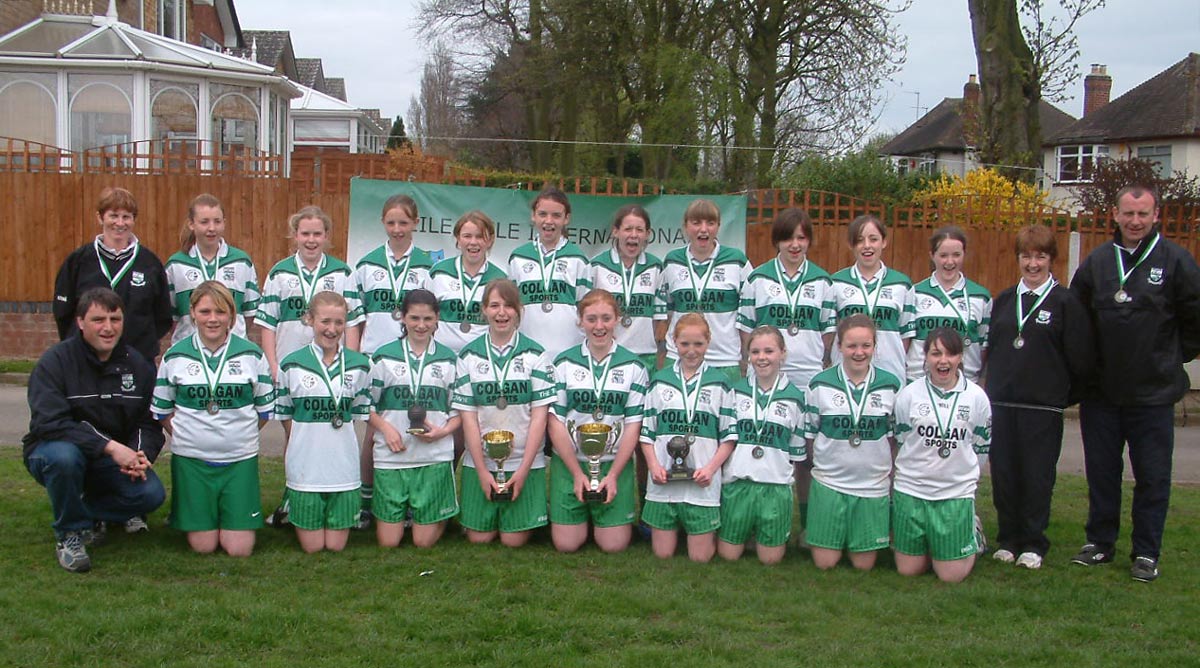 Portlaoise Under 14 Ladies teams who contested the Féile Peil International final in Birmingham in 2006