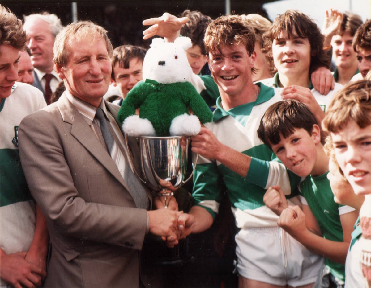 David Coughlan receive the cup